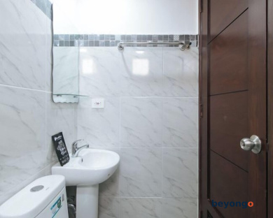 RedDoorz near UST Sampaloc Manila 22