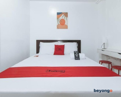 RedDoorz near UST Sampaloc Manila 23
