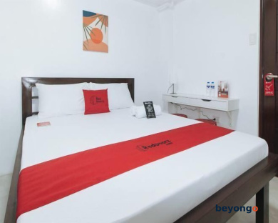 RedDoorz near UST Sampaloc Manila 4