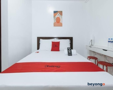 RedDoorz near UST Sampaloc Manila 6