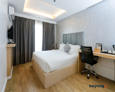 Regency Grand Suites 23