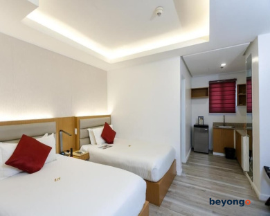 Regency Grand Suites 32