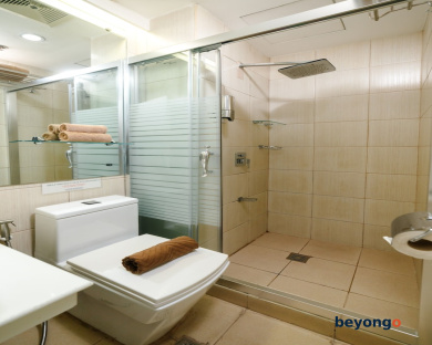 Regency Grand Suites 44