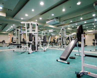 Regency Grand Suites 8