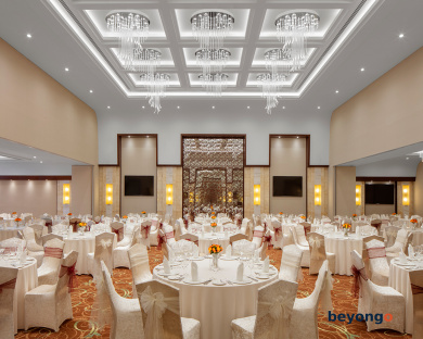 Renaissance Business Bay Hotel 10