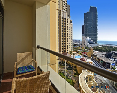 Roda Amwaj Suites 42
