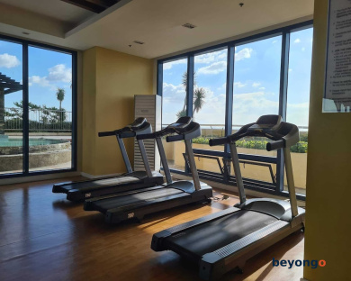Roxas Blvd Ermita Studio US Embassy Mla 3
