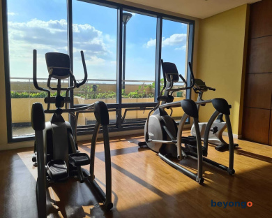 Roxas Blvd Ermita Studio US Embassy Mla 4