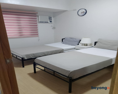 Roxas Blvd Ermita Studio US Embassy Mla 54
