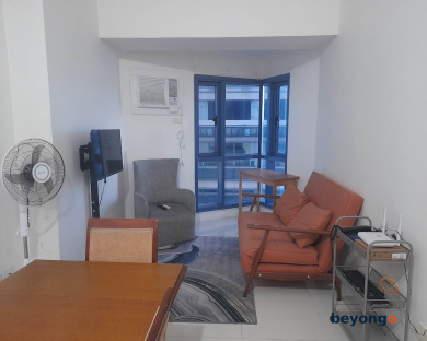 Roxas Blvd Ermita Studio US Embassy Mla 79