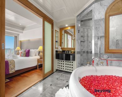 Royal Wing Suites and Spa Pattaya 30