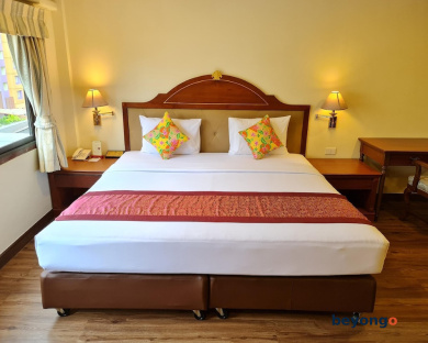 Sabai Inn 32