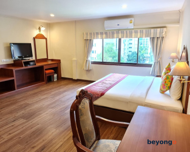 Sabai Inn 33