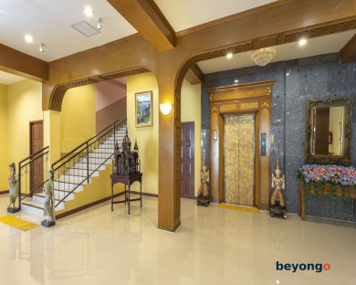 Sabai Inn 9