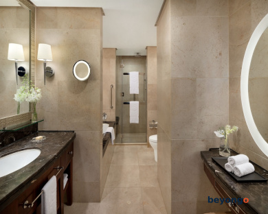 Shangri-La Bangkok 61