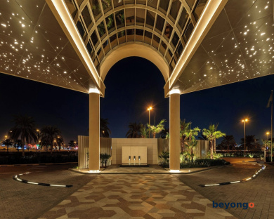 Sheraton Mall of the Emirates Hotel, Dubai 2