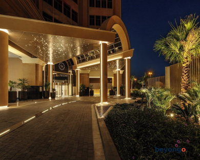 Sheraton Mall of the Emirates Hotel, Dubai 7