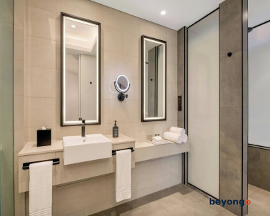 Sheraton Mall of the Emirates Hotel, Dubai 97