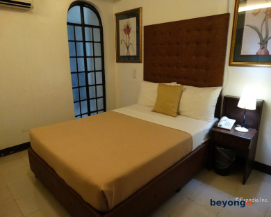 Silver Oaks Suite Hotel 14