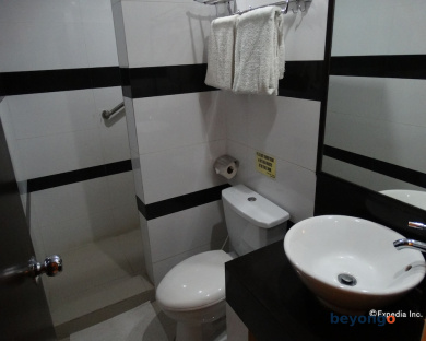Silver Oaks Suite Hotel 26