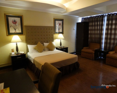Silver Oaks Suite Hotel 8