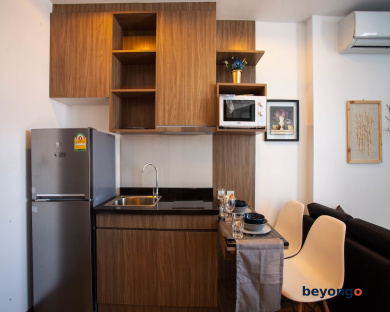Simply Comfy Apartment by Patsamon 48