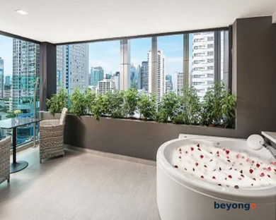 Solitaire Bangkok Sukhumvit 11 12