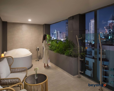 Solitaire Bangkok Sukhumvit 11 33