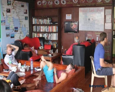 Stay Malate (Wanderers Guest House) 161