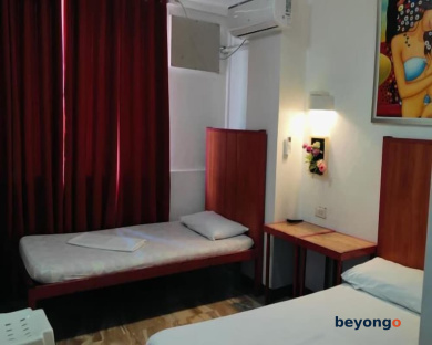 Stay Malate (Wanderers Guest House) 63