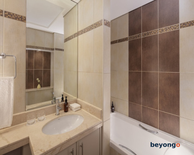 Staybridge Suites Dubai Internet City by IHG 32