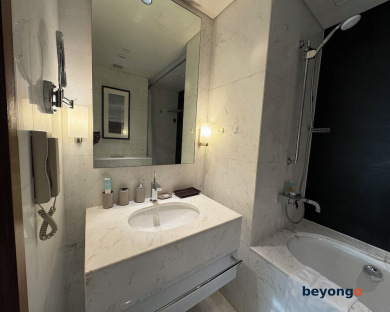 SuperHost EMAAR Residences Apartments - Address Dubai Mall 160