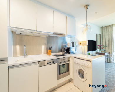 SuperHost EMAAR Residences Apartments - Address Dubai Mall 210