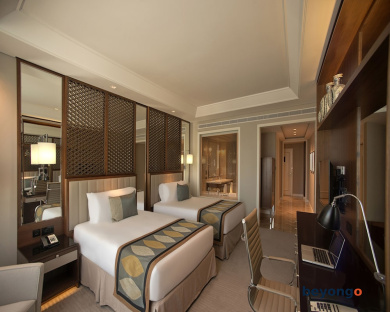 Taj Dubai 13