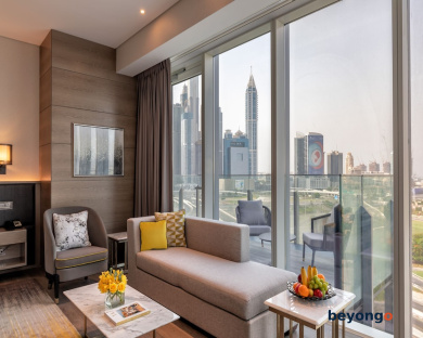 Taj Jumeirah Lakes Towers 17