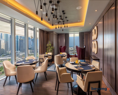 Taj Jumeirah Lakes Towers 63