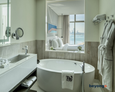 Th8 Palm Beach Resort, Vignette Collection 109