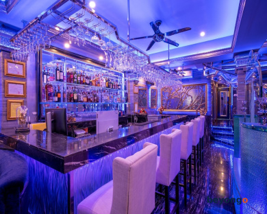The Globe Hotel Bar and Restaurant 6