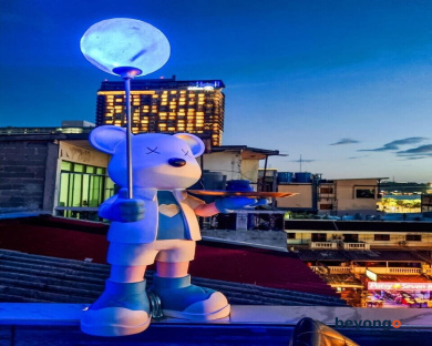 The Globe Hotel Bar and Restaurant 60