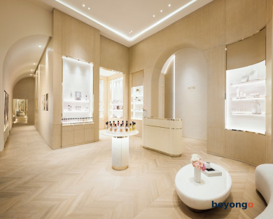 The Lana - Dorchester Collection 40