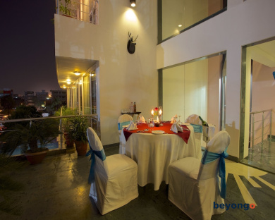 The Wall Street Beacon, Jaipur 21