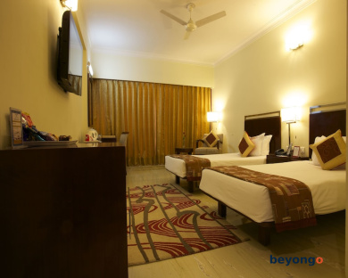The Wall Street Beacon, Jaipur 9