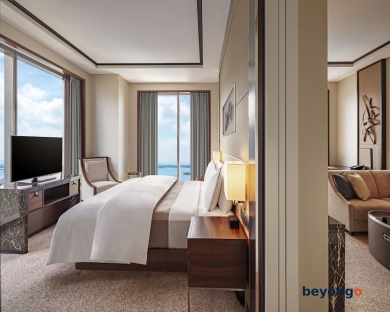 The Westin Singapore 18