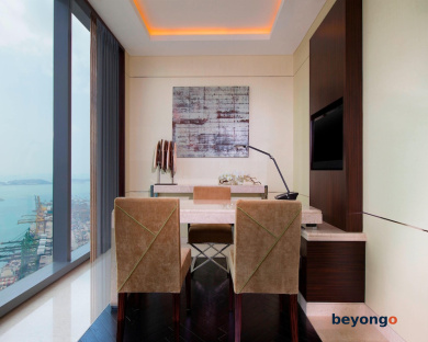 The Westin Singapore 42
