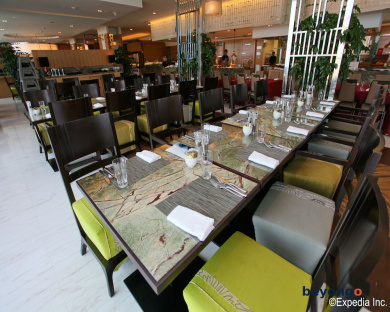 The Westin Singapore 52