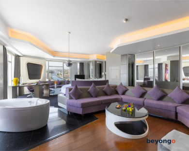 V Hotel Dubai, Curio Collection by Hilton 19