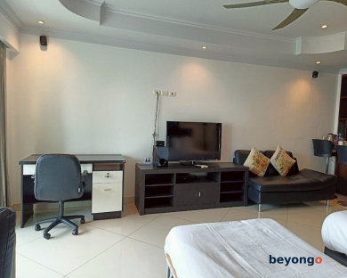 View Talay 6 Condominium by Honey 138