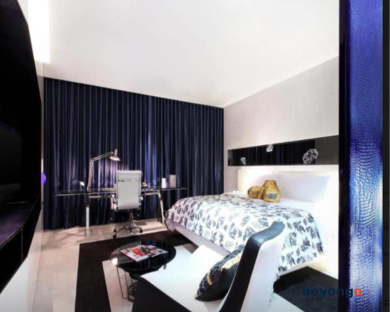 W Bangkok 32