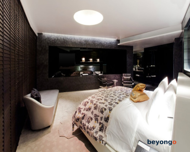 W Bangkok 37