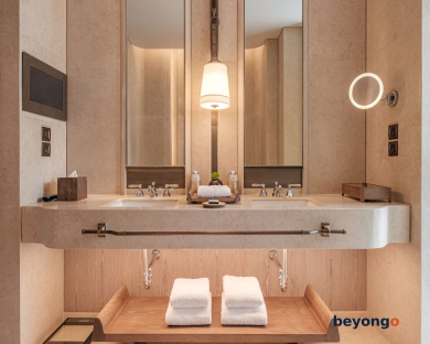 Waldorf Astoria Bangkok 64